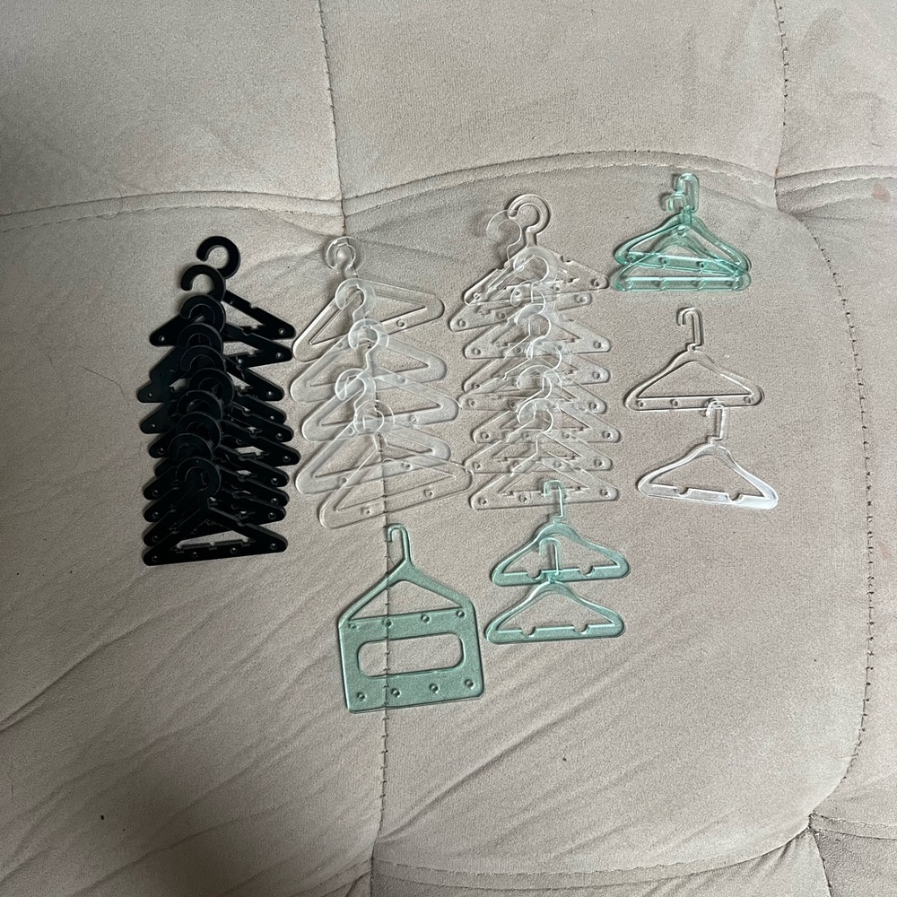 Assorted Plastic Hangers for earrings